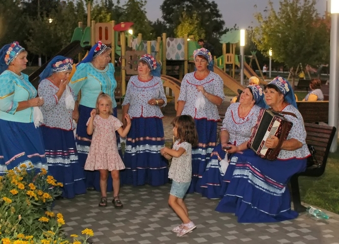 Пятничный концерт народного ансамбля песни "Хуторяне"