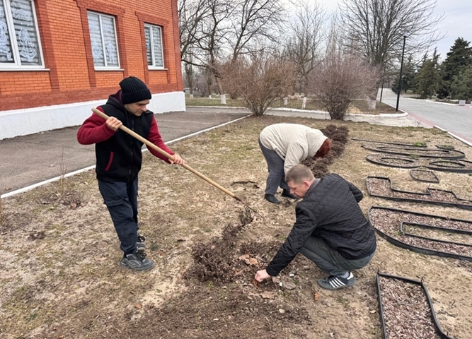 Сотрудники РДК на субботнике