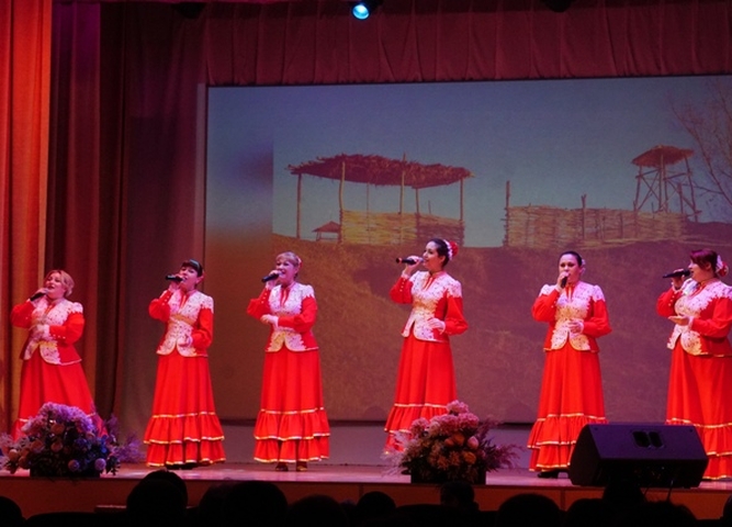 Праздничный концерт "Единый народ - единая страна"