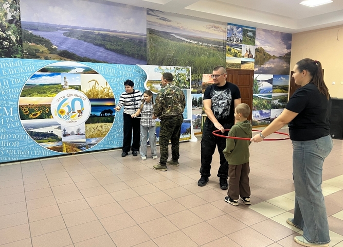 Веселые старты "Мама номер 1"